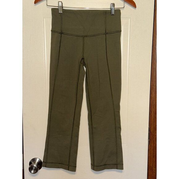 Lululemon Gather And Crow Crop Green Size 2 - Picture 3 of 16